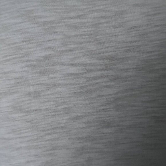 H&M Basic Cotton T-shirt with a Twist - Size XS - Picture 3 of 5